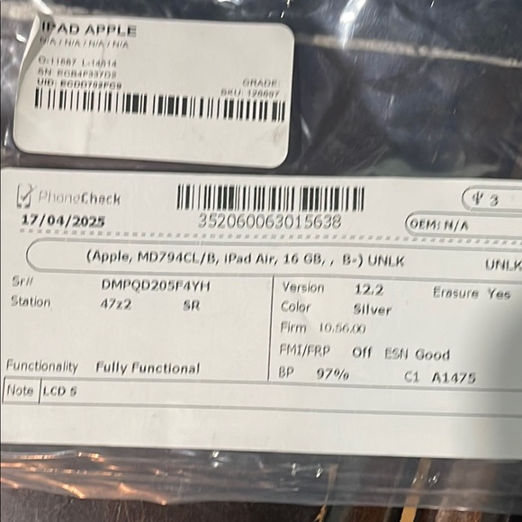 Apple White iPad Air - Picture 2 of 4